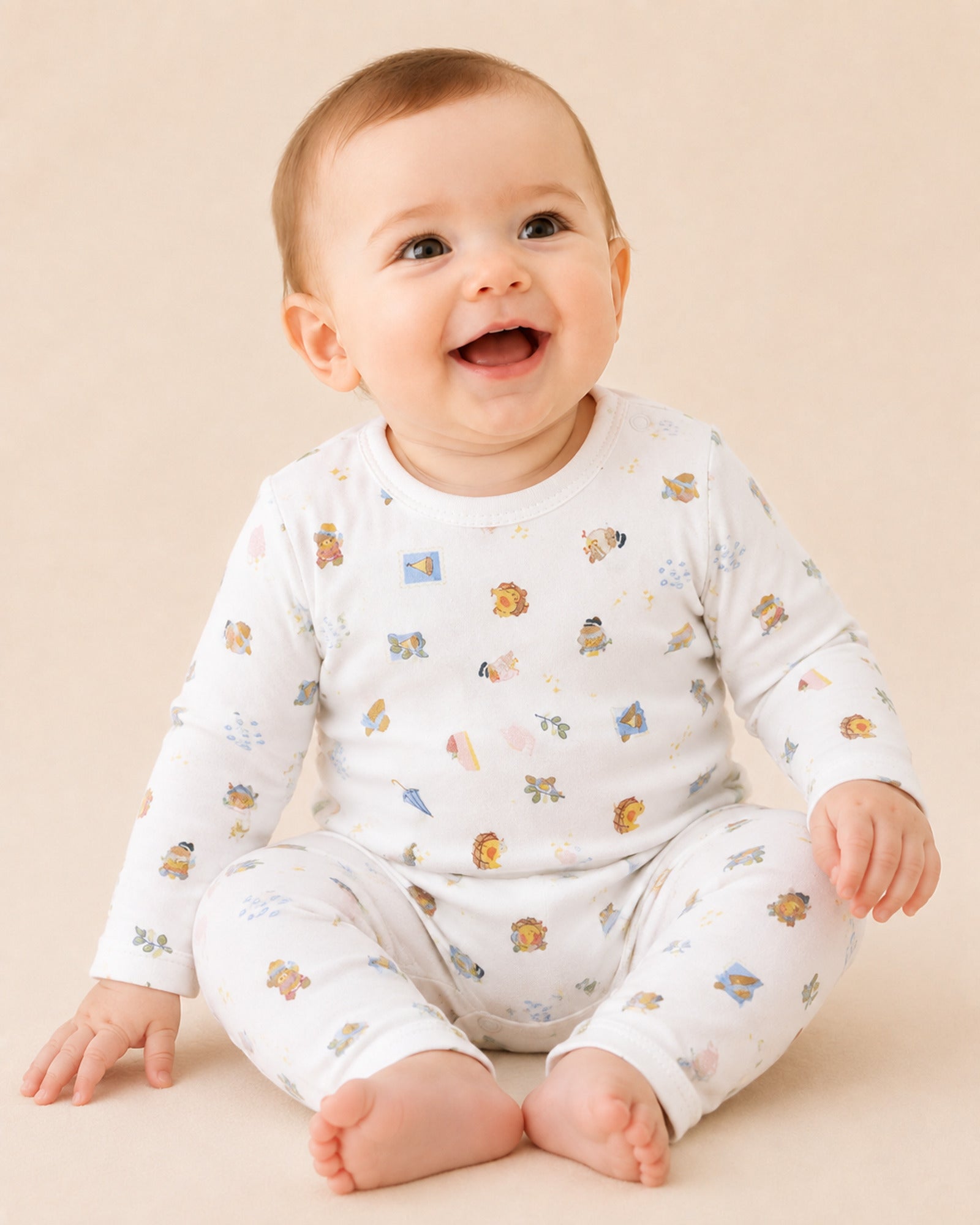Baby wearing white picnic travel print two-piece set