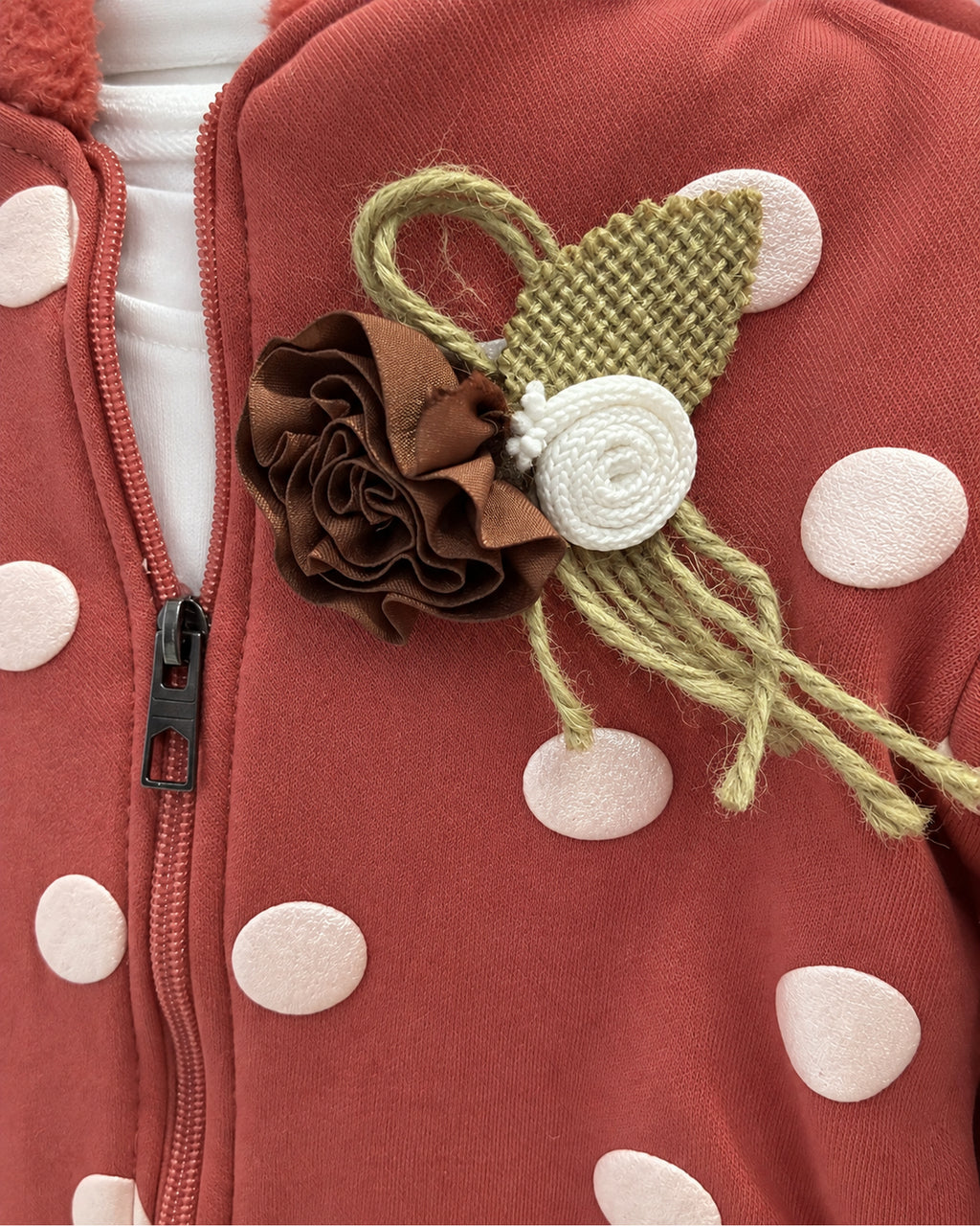 Brick red baby girl polka-dot hooded jacket, XOXO top and trousers set, brown fabric rosette, cord details and ivory polka dots